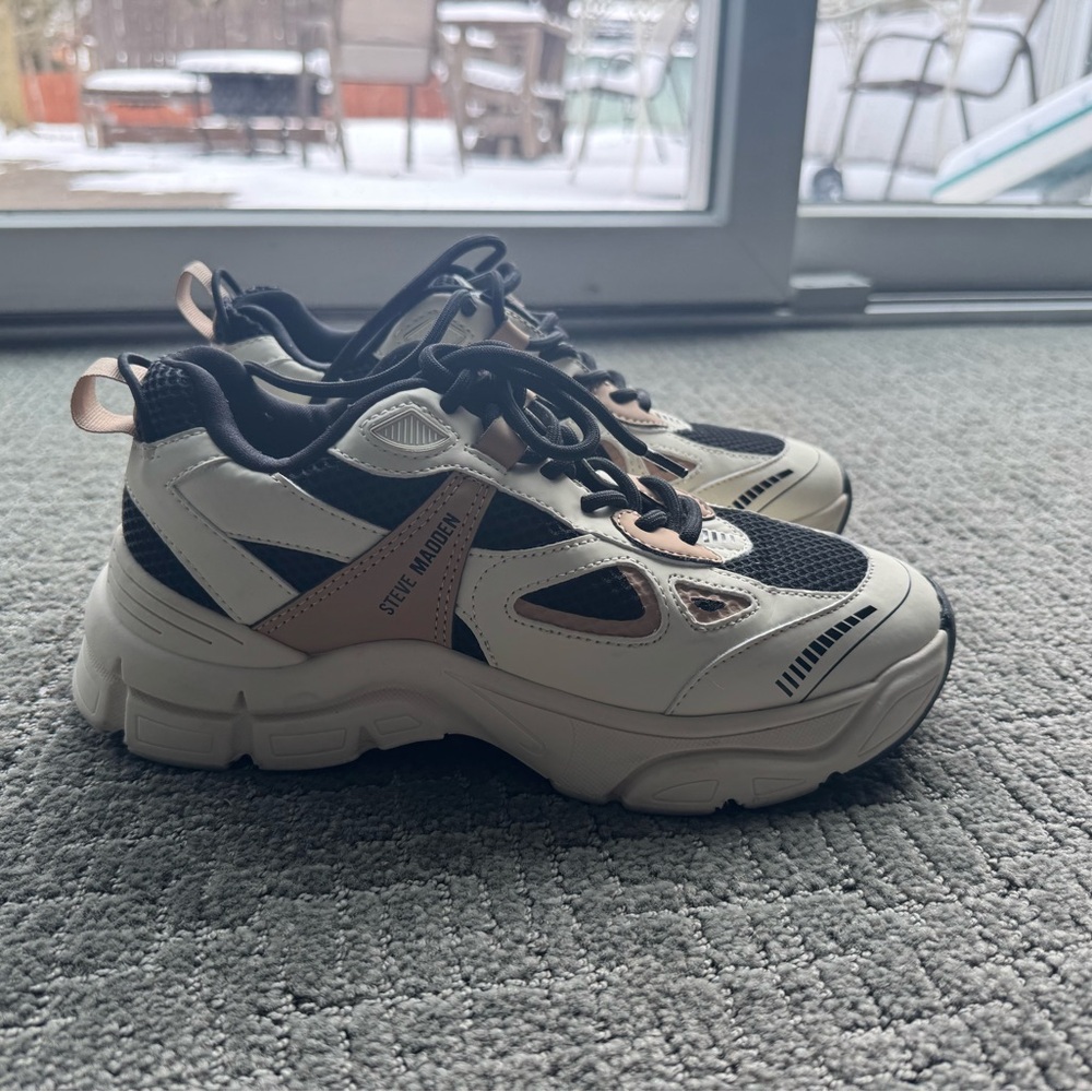 Steve Madden Black and White Sneakers